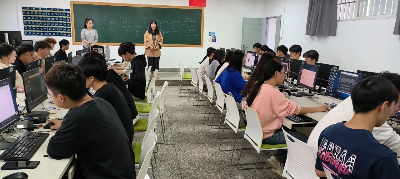 云南國土資源職業(yè)學(xué)院2024年技能競(jìng)賽“應(yīng)用軟件系統(tǒng)開發(fā)”賽項(xiàng)圓滿落幕，助力云南軟件開發(fā)人才培養(yǎng)